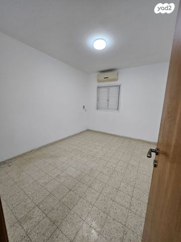 דירה, דוד המלך, קרית גת