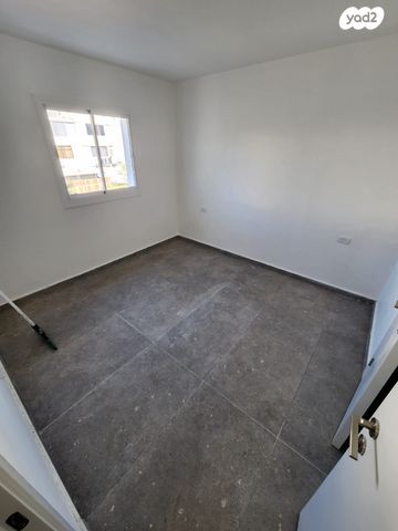 דירה, לוס אנג'לס, אופיר, אילת