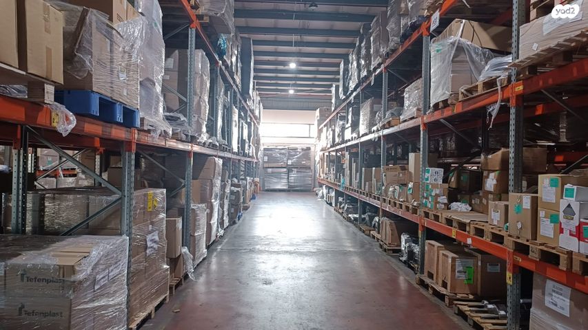 מבני תעשיה, מפעלי ברקן