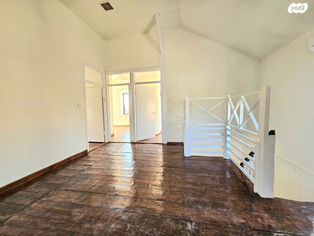 משרדים, בני עטרות