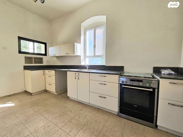 משרדים, בני עטרות