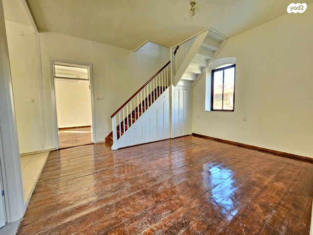 משרדים, בני עטרות