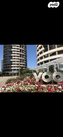 דירה, ניסים אלוני, צמרות איילון, פארק צמרת, תל אביב יפו