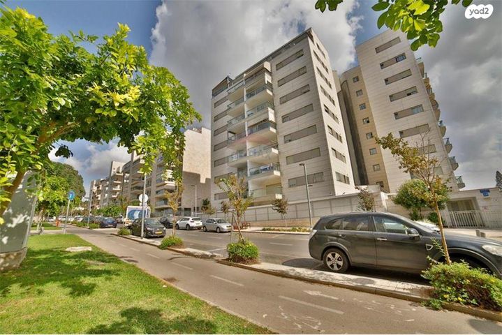 דירה, איסר יהודה אונטרמן 10, כפיר, נווה כפיר, תל אביב יפו