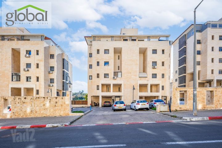 דירה למכירה בירושלים (תיווך) — 2