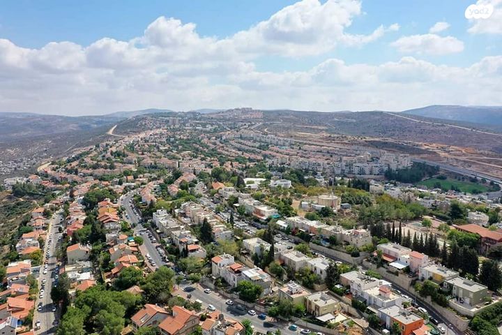 חנויות/ שטח מסחרי