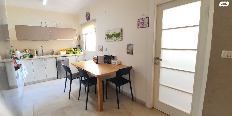 דירה, הפרדס, ארלוזורוב, כפר סבא