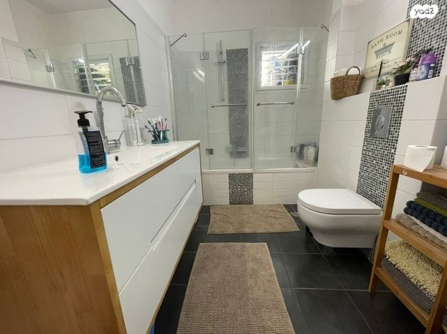 דירה, הפרדס, ארלוזורוב, כפר סבא