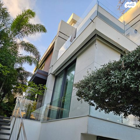 אליהו מפרארה 