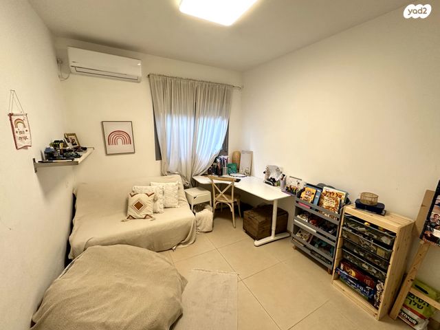 דו משפחתי, נחל געתון, ניל"י