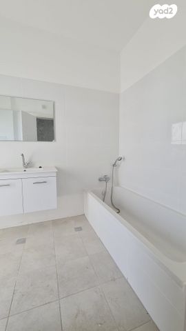 גג/ פנטהאוז, הגדוד העברי 19, בת ים