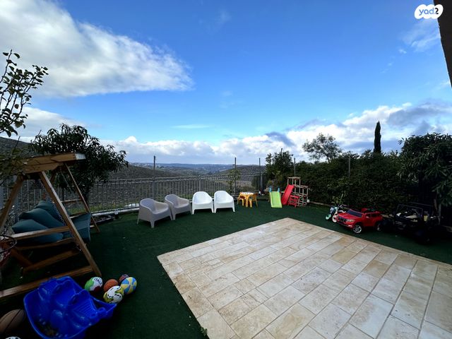 דו משפחתי, נחל געתון, ניל"י