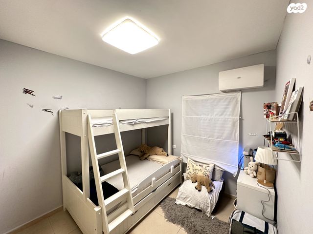 דו משפחתי, נחל געתון, ניל"י