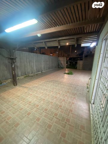 דירת גן, מרדכי מקלף, באר שבע