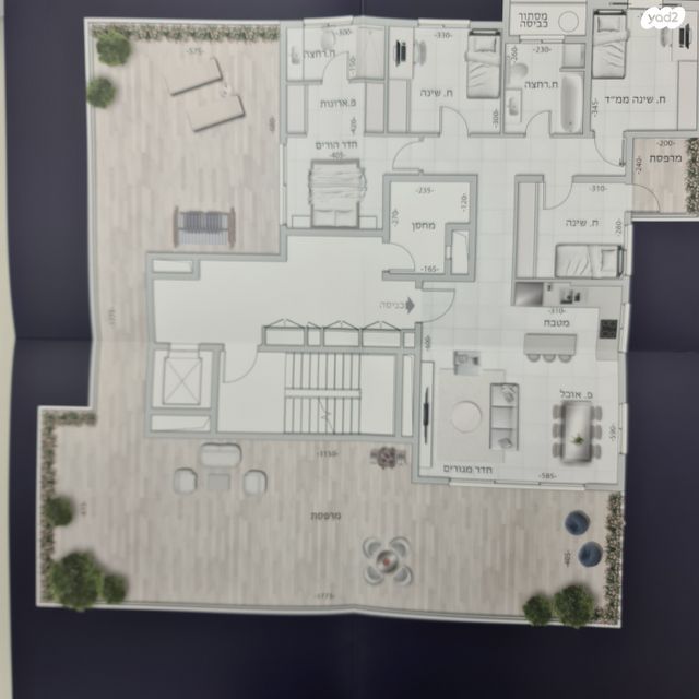 גג/ פנטהאוז, שדרות כצנלסון, מרכז העיר, קרית אתא