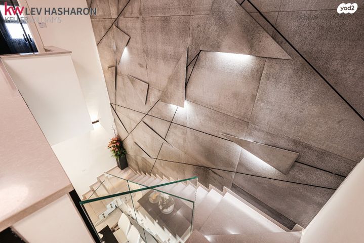 דו משפחתי, כפר יונה