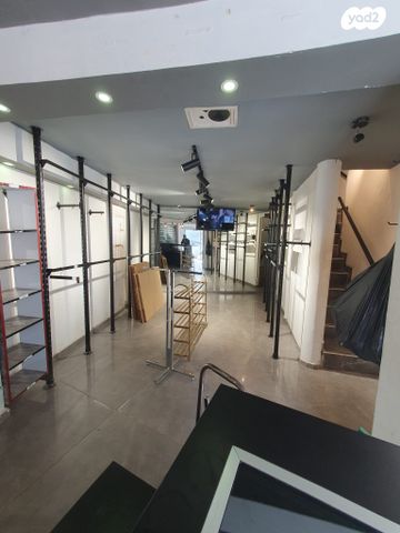 חנויות/ שטח מסחרי, שדרות הרצל, רמלה