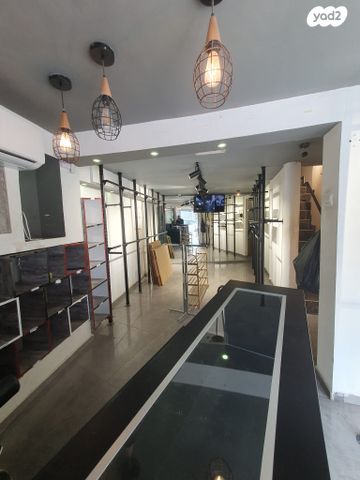 חנויות/ שטח מסחרי, שדרות הרצל, רמלה