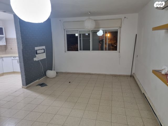 לוין קיפניס 