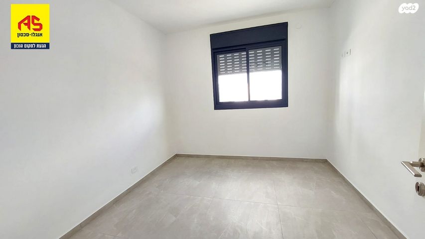 דירה, הצנחנים, נהריה