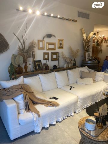 דירה, דרך מנחם בגין 144, מונטיפיורי, הרכבת, תל אביב יפו