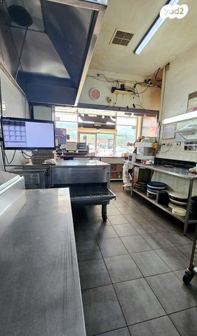 חנויות/ שטח מסחרי, ערד