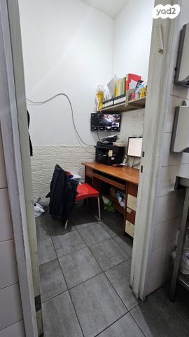 חנויות/ שטח מסחרי, ערד