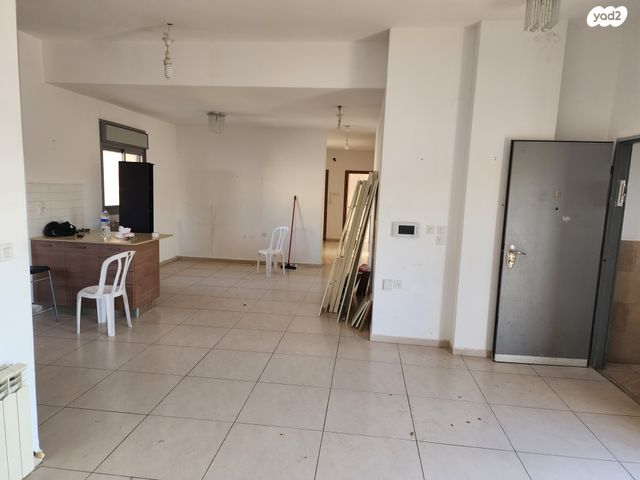 דירה, שמחת כהן, חומת שמואל, הר חומה, ירושלים