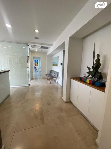 משרדים, רמת גן