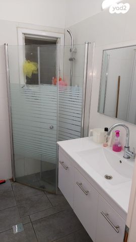 דירה, יוספטל 35, לב העיר, בת ים