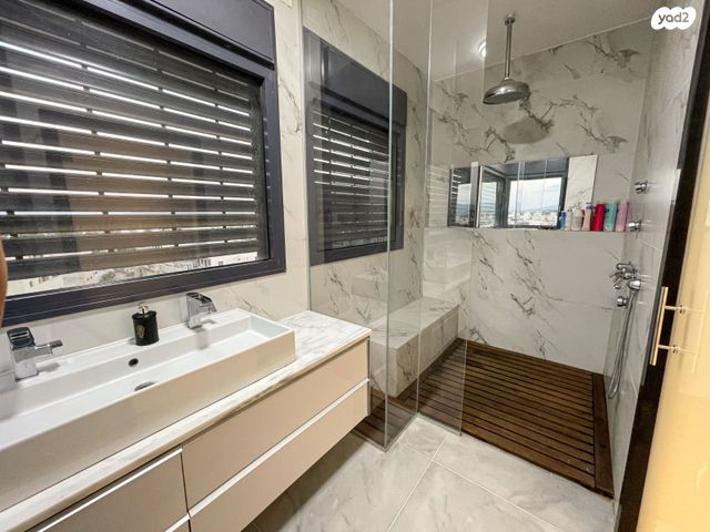 גג/ פנטהאוז, עפולה