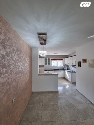 דירה, הדגן, קרית כרמים, ראשון לציון