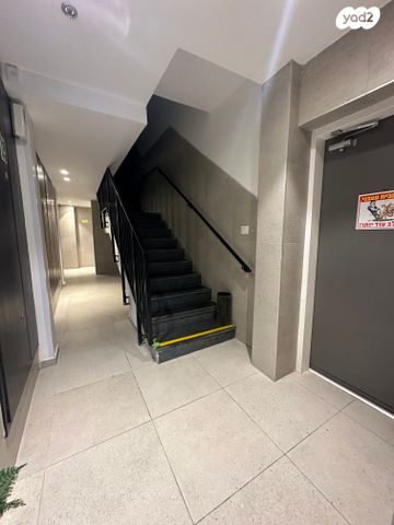 דירה, משה שפירא, נתניה