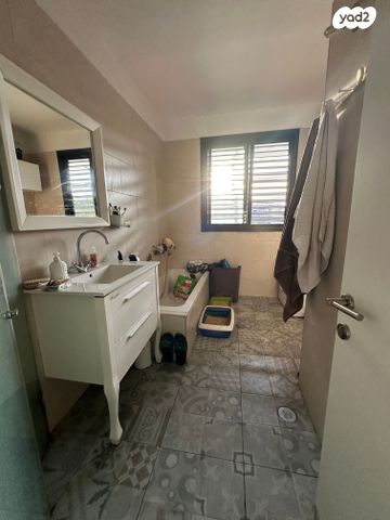 דירה, משה שפירא, נתניה