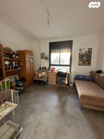 דירה, משה שפירא, נתניה