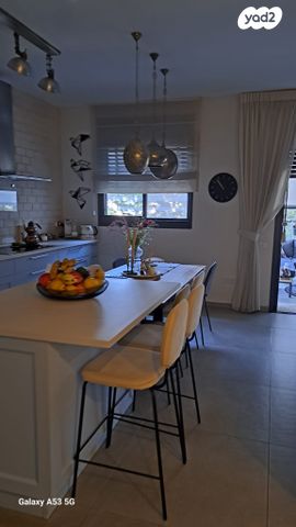 דירה, החלוץ, רמת השרון