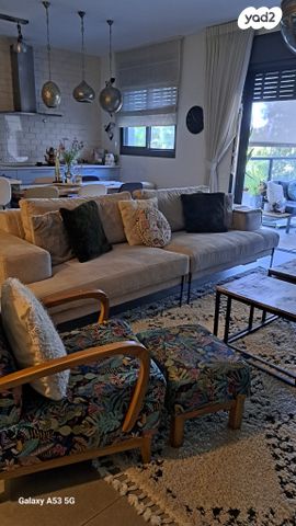 דירה, החלוץ, רמת השרון