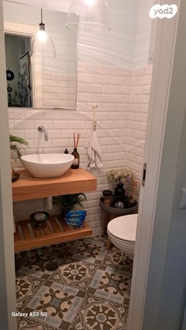 דירה, החלוץ, רמת השרון