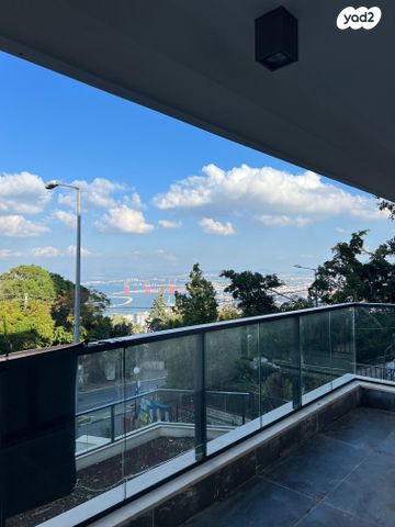 דירת גן, שדרות הציונות 145, כרמל צרפתי, חיפה