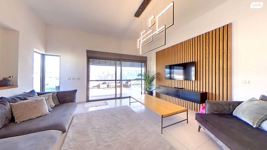 גג/ פנטהאוז