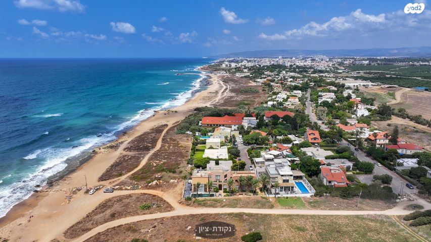 דו משפחתי, שבי ציון