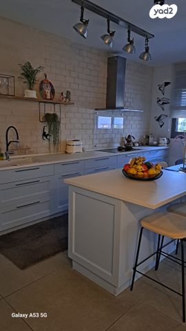 דירה, החלוץ, רמת השרון