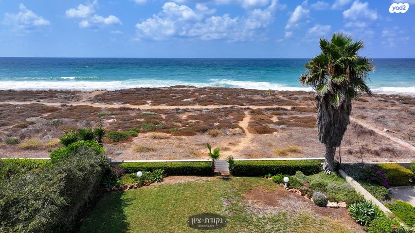 דו משפחתי, שבי ציון