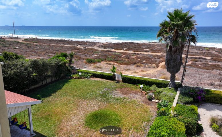 דו משפחתי, שבי ציון