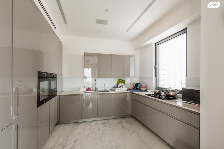 דירה, ניסים אלוני, תל אביב יפו