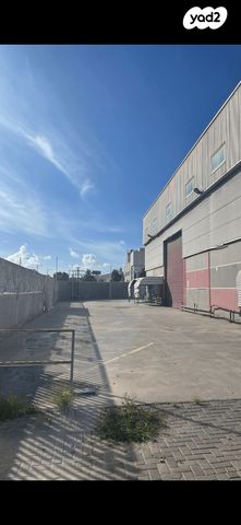 מבני תעשיה, חדרה