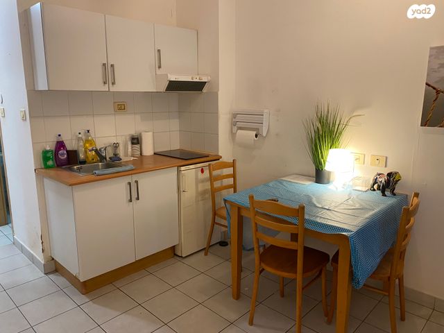 דירה, שדרות מנחם בגין 2, גבעת אולגה, חדרה