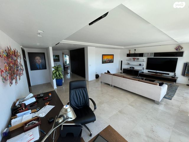 גג/ פנטהאוז, העוגן, הרצליה