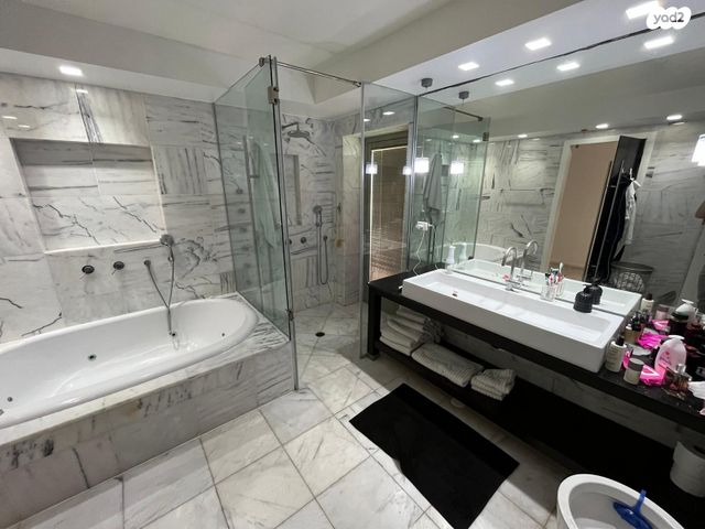 גג/ פנטהאוז, העוגן, הרצליה