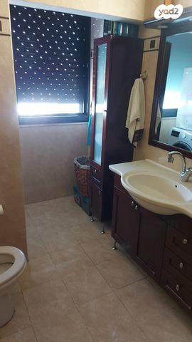 בניין מגורים, אגוזי, רמלה